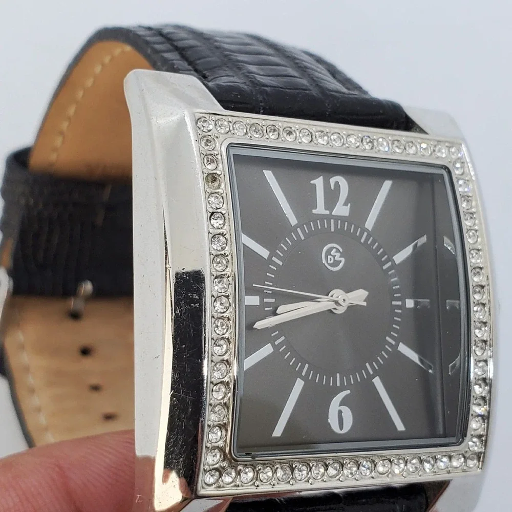 GEGRGE 38MM Women's Watch Crystal Bezel Black Leather Band Straps New Battery‎